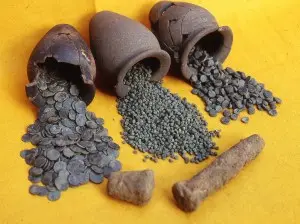 Coin forger's hoard 300x224